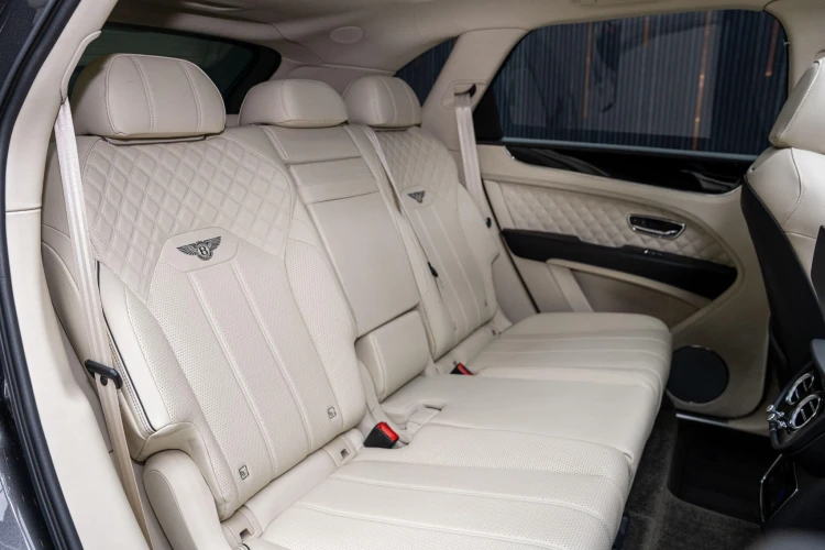 Vehicle Image 36