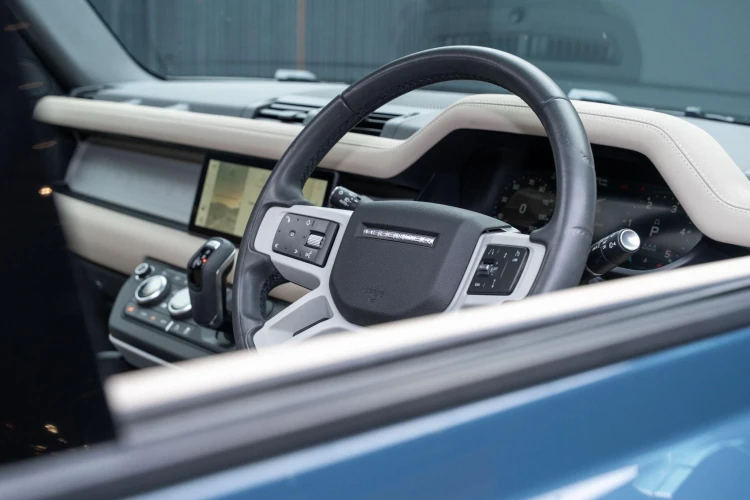 Vehicle Image 36