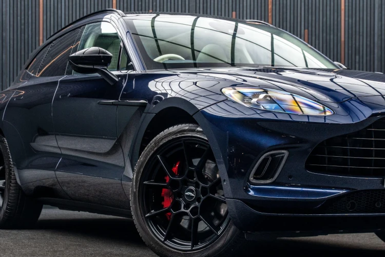 Vehicle Image 7