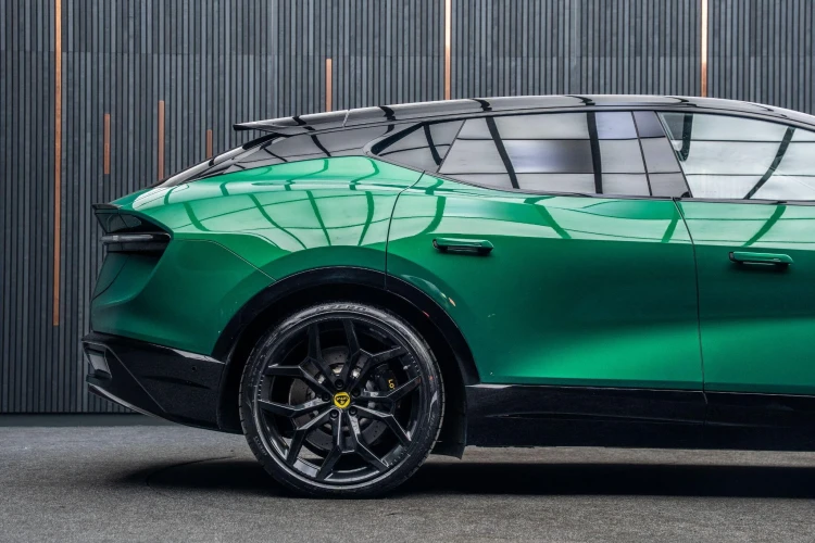 Vehicle Image 19