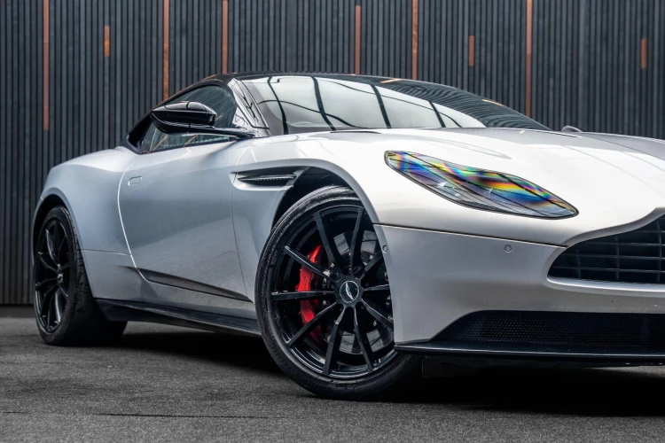 Vehicle Image 7
