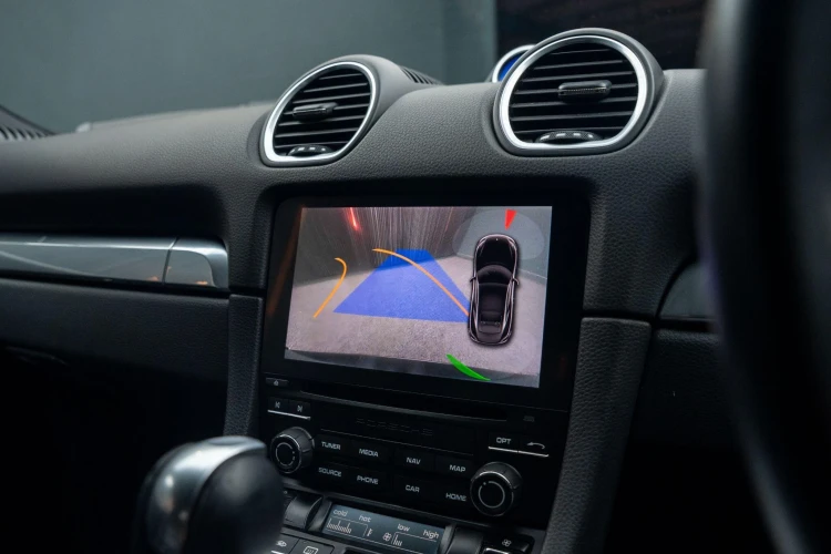 Vehicle Image 10
