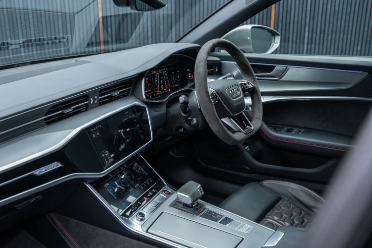 Vehicle Image 37