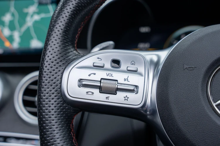 Vehicle Image 31
