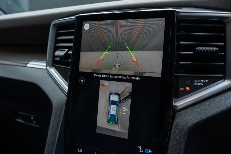 Vehicle Image 8