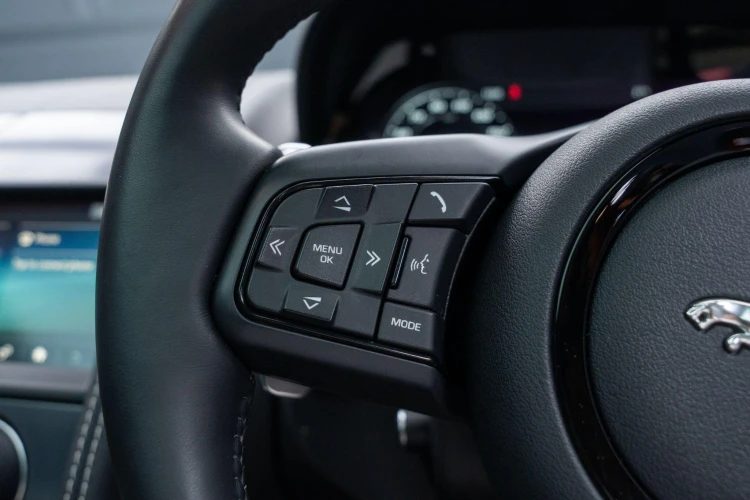 Vehicle Image 22