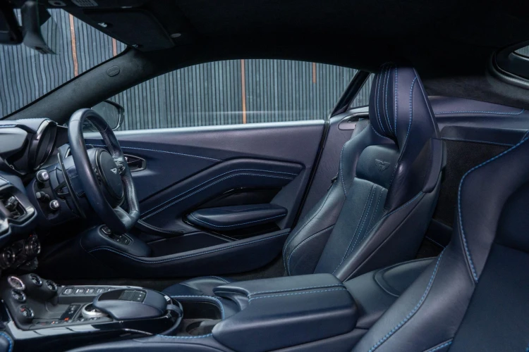 Vehicle Image 35