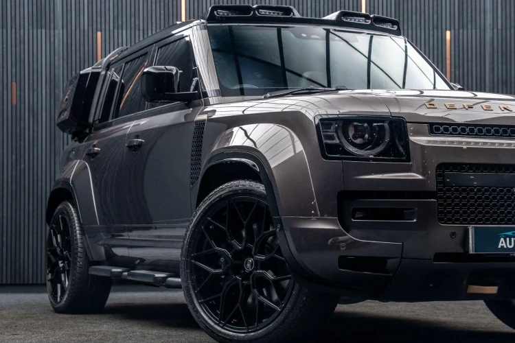 Vehicle Image 7