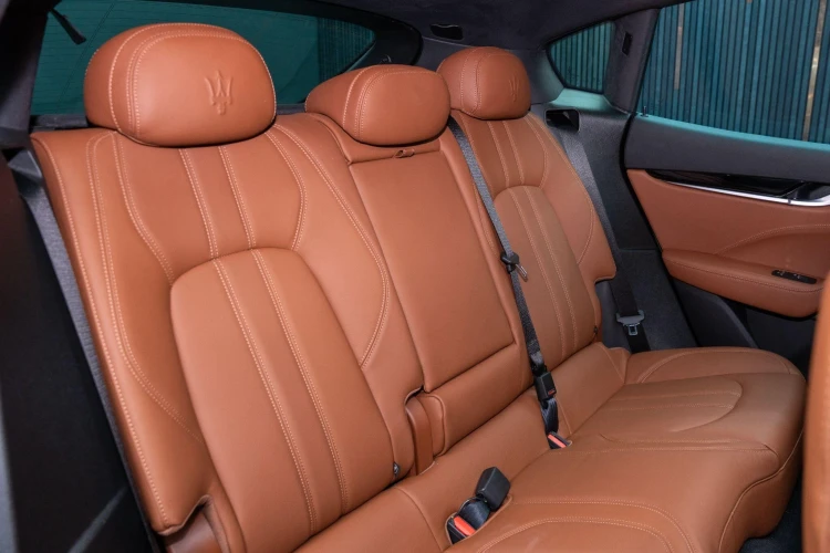 Vehicle Image 14