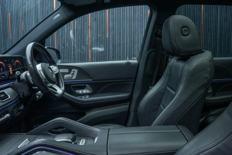 Vehicle Image 40
