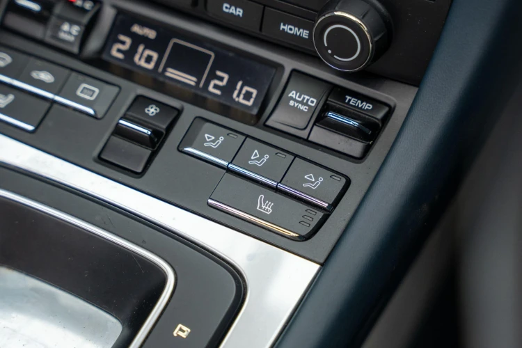 Vehicle Image 22