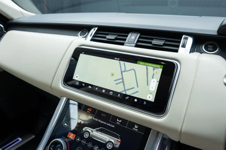 Vehicle Image 10