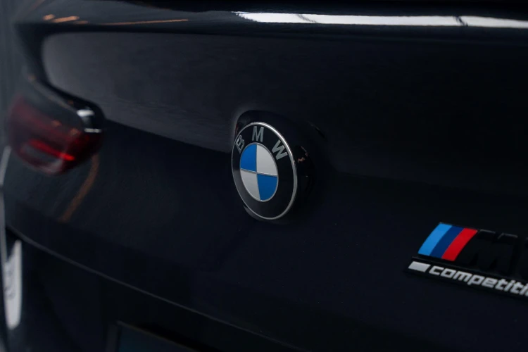 Vehicle Image 36