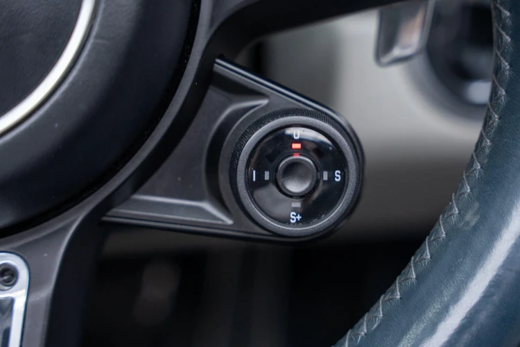 Vehicle Image 30