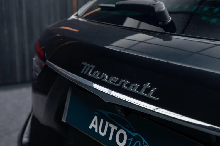 Vehicle Image 23