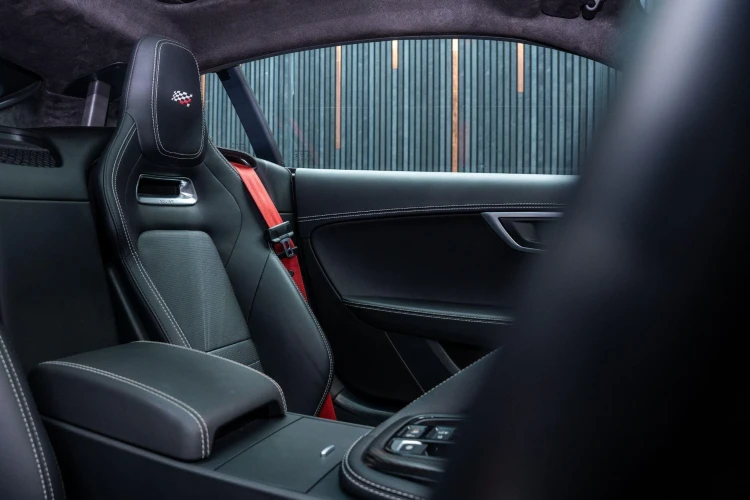 Vehicle Image 36