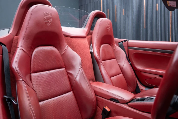 Vehicle Image 12