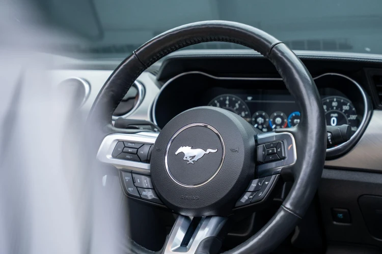 Vehicle Image 35
