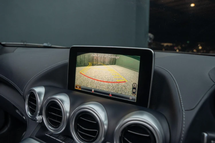 Vehicle Image 8