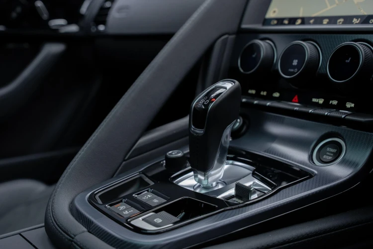 Vehicle Image 30