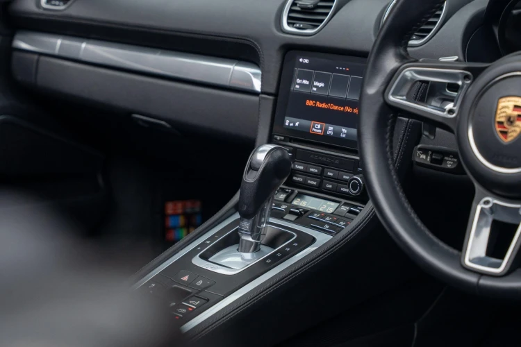 Vehicle Image 37