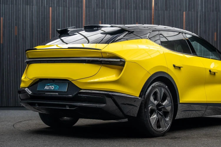 Vehicle Image 21