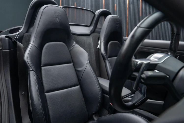 Vehicle Image 13