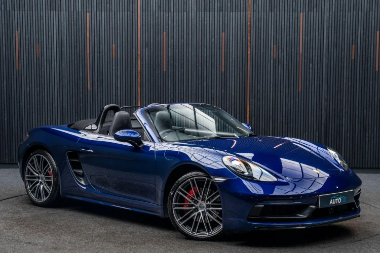 Vehicle Image 7