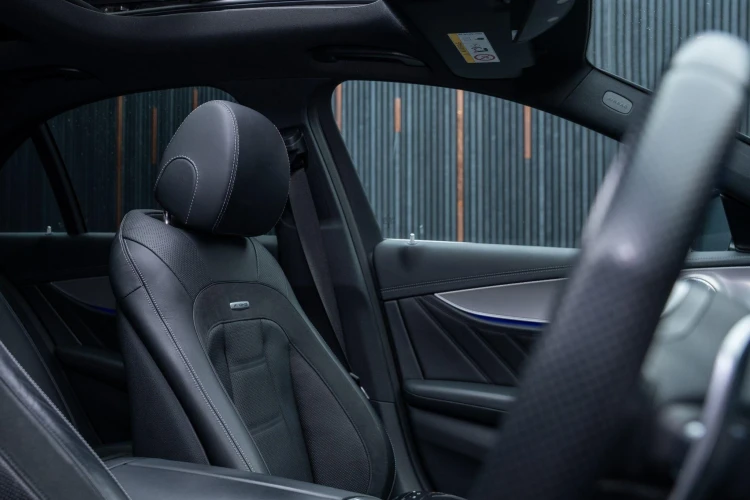 Vehicle Image 40