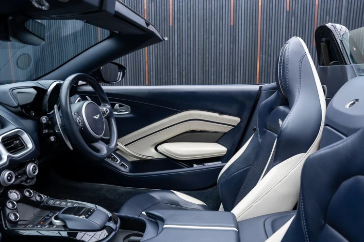 Vehicle Image 36