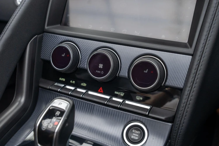 Vehicle Image 26