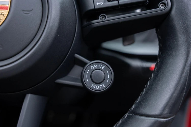 Vehicle Image 18