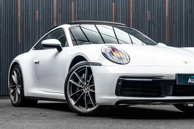 Vehicle Image 7