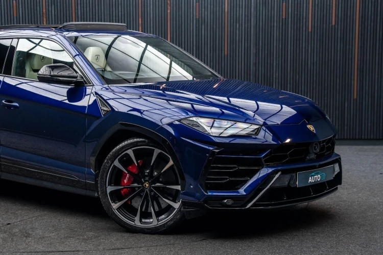 Vehicle Image 9