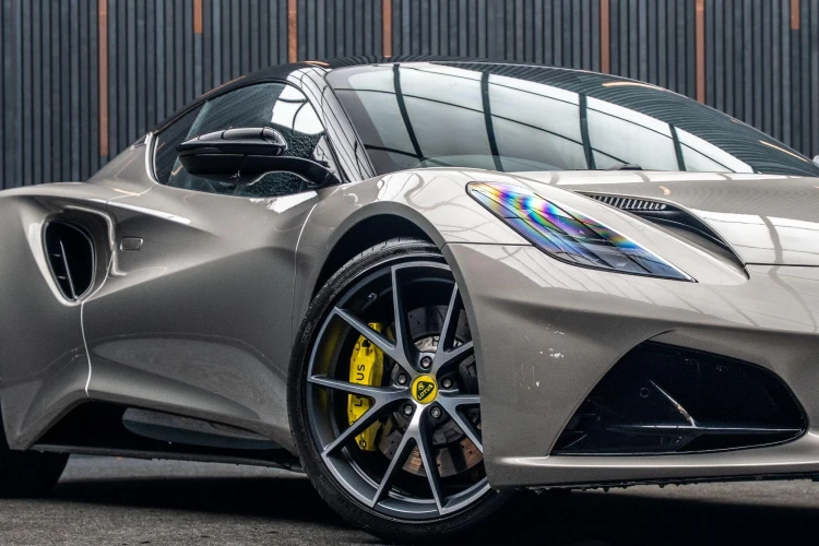Vehicle Image 7