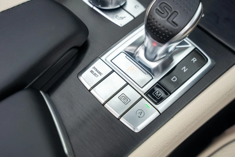 Vehicle Image 36