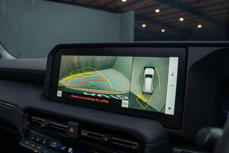 Vehicle Image 8