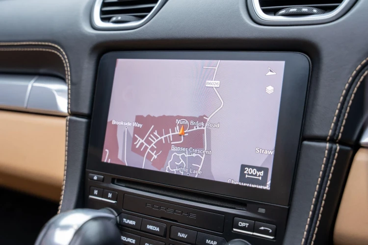Vehicle Image 10