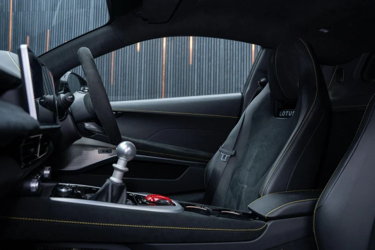 Vehicle Image 36
