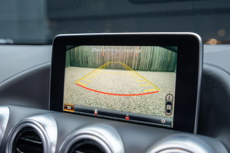 Vehicle Image 8