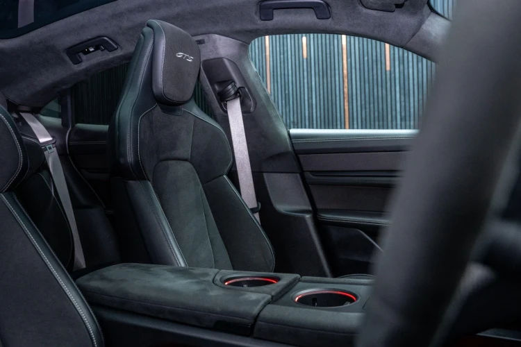 Vehicle Image 39