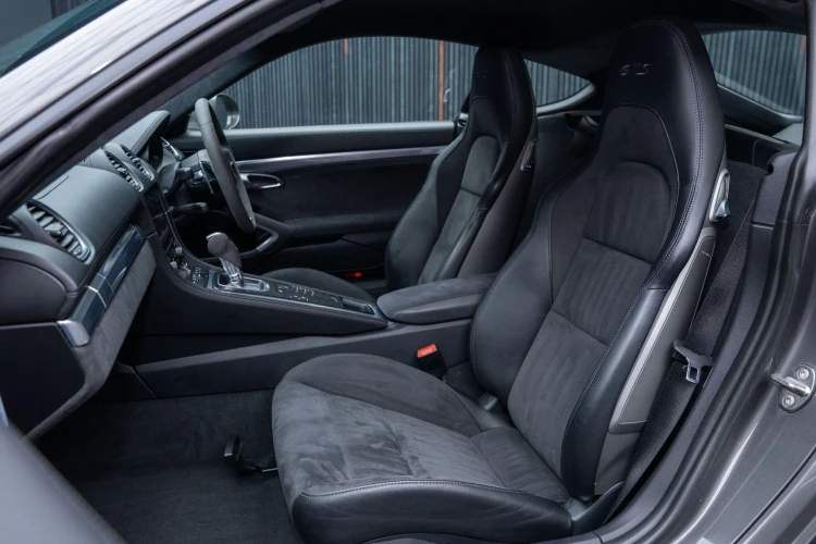 Vehicle Image 30
