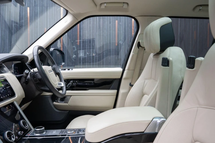 Vehicle Image 37