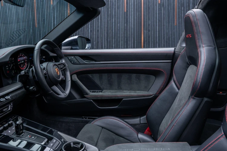 Vehicle Image 42