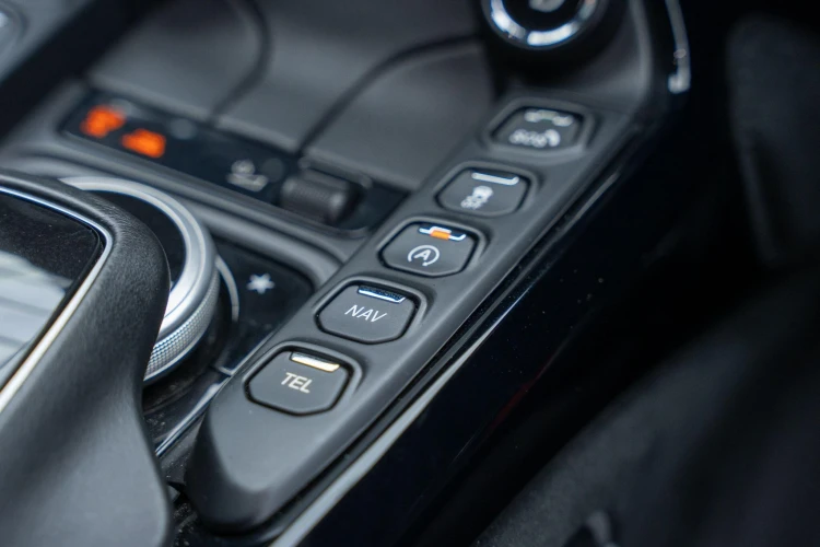 Vehicle Image 19