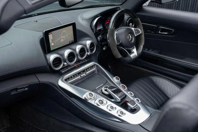 Vehicle Image 40
