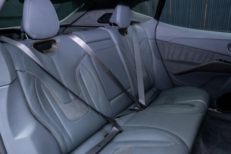 Vehicle Image 14