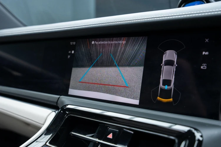 Vehicle Image 10
