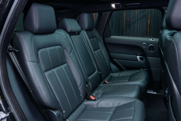Vehicle Image 14