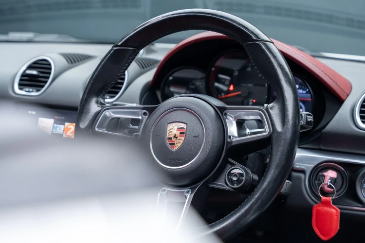 Vehicle Image 40